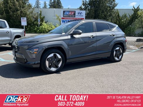 Certified 2025 Hyundai Kona Limited FWD image 1