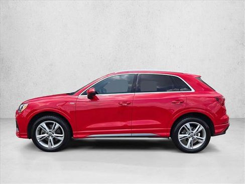 Used 2020 Audi Q3 2.0T Premium w/ Convenience Package AWD/4WD image 9