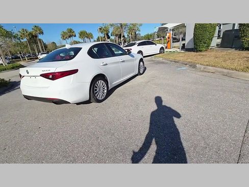 Used 2022 Alfa Romeo Giulia Sprint image 49