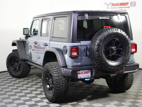 Used 2024 Jeep Wrangler Unlimited AWD/4WD image 14