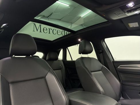 Used 2020 Volkswagen Atlas Cross Sport SEL image 29