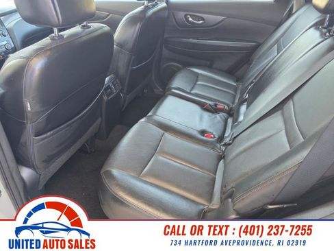 Used 2015 Nissan Rogue SL w/ SL Premium Package image 10