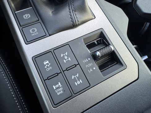 Certified 2024 Toyota Land Cruiser image 30