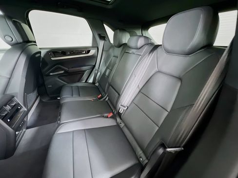 New 2026 Porsche Cayenne AWD/4WD image 24