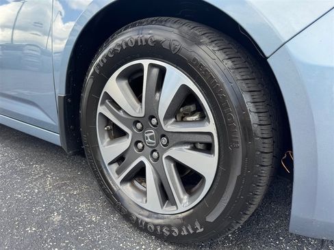 Used 2014 Honda Odyssey Touring image 9