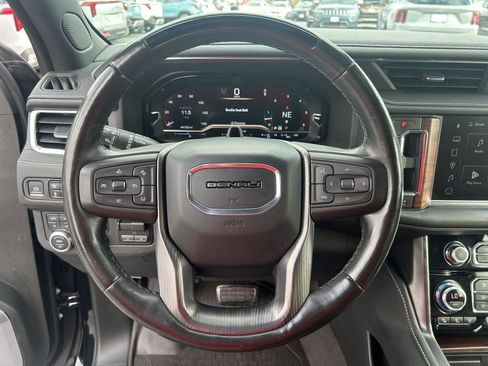 Used 2023 GMC Yukon Denali Ultimate image 22