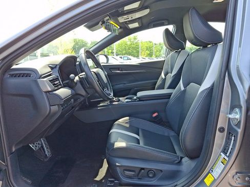 Certified 2025 Toyota Camry SE FWD image 13
