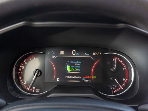 Used 2025 Toyota RAV4 XLE AWD/4WD image 21