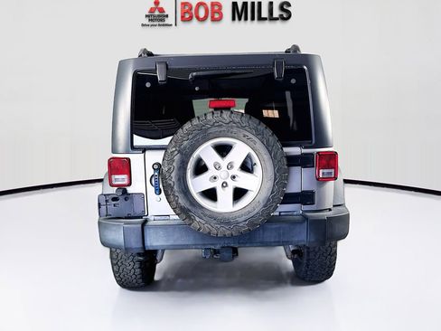 Used 2017 Jeep Wrangler Unlimited Sport w/ Quick Order Package 24S AWD/4WD image 6