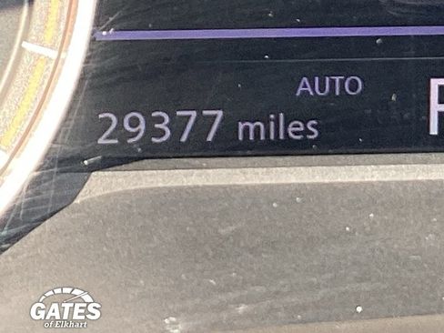 Used 2023 Nissan Rogue SV AWD/4WD image 4