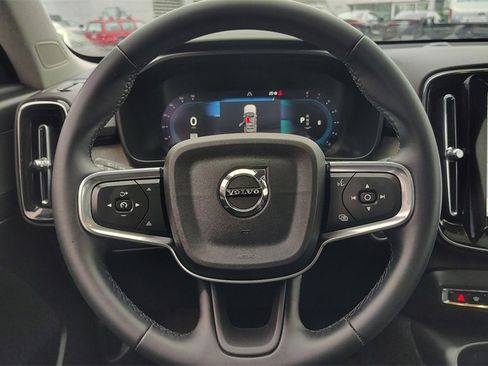 Certified 2025 Volvo XC40 B5 Plus image 12