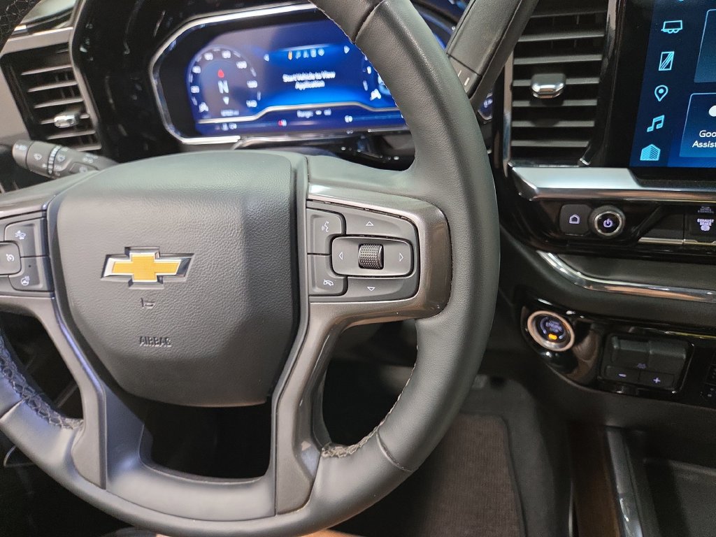 Used 2024 Chevrolet Silverado 2500 High Country w/ High Country Premium Package AWD/4WD image 18