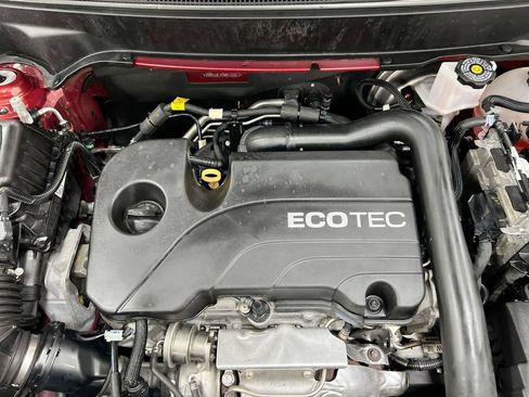 Used 2021 Chevrolet Equinox LT AWD/4WD image 24