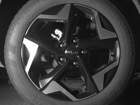 Used 2025 Kia Seltos S image 15