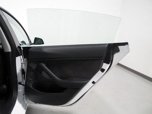 Used 2023 Tesla Model 3 RWD image 50