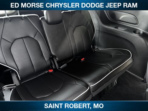 New 2026 Chrysler Pacifica Limited w/ S Appearance Package AWD/4WD image 29
