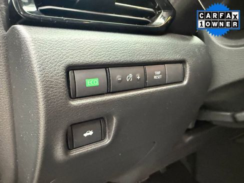 Used 2021 Nissan Sentra SR w/ SR Premium Package image 20