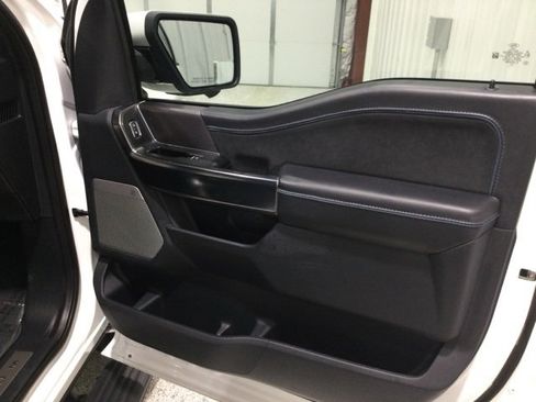 Used 2024 Ford F150 Platinum image 16