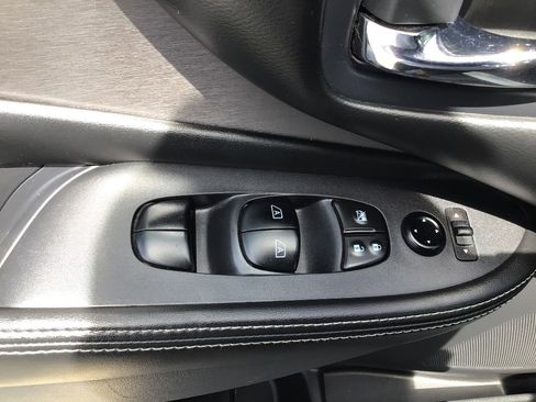 Used 2023 Nissan Murano SV w/ SV Midnight Edition Package AWD/4WD image 5