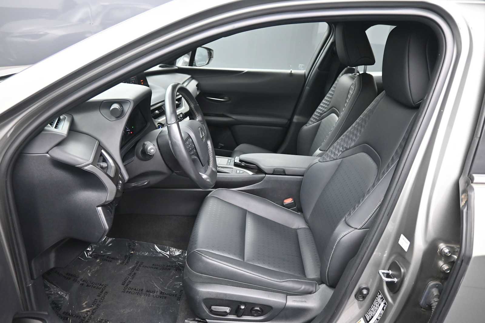 Used 2020 Lexus UX 250h w/ Accessory Package 2 AWD/4WD image 19