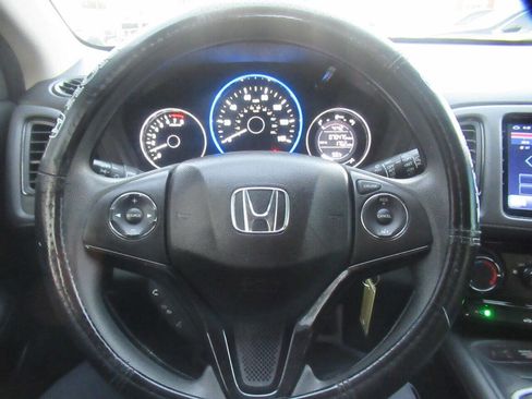 Used 2016 Honda HR-V LX image 15
