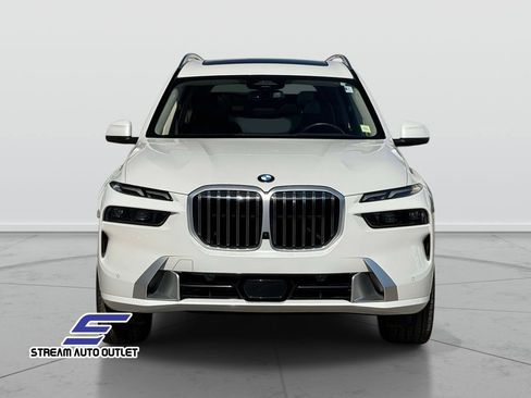 Used 2026 BMW X7 xDrive40i AWD/4WD image 2