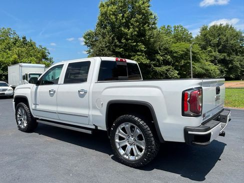 Used 2017 GMC Sierra 1500 Denali w/ Denali Ultimate Package AWD/4WD image 6