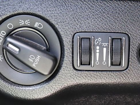 Used 2019 Dodge Challenger R/T Scat Pack w/ Plus Package RWD image 37