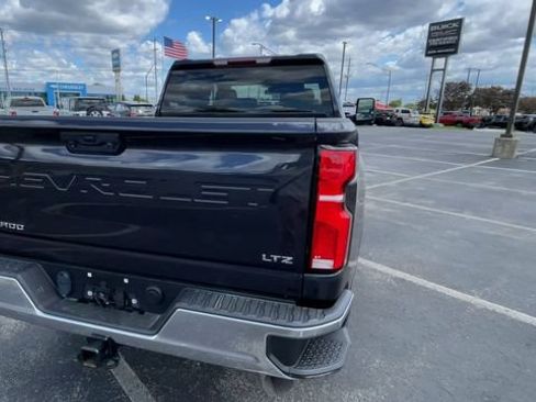 Used 2024 Chevrolet Silverado 2500 LTZ AWD/4WD image 9
