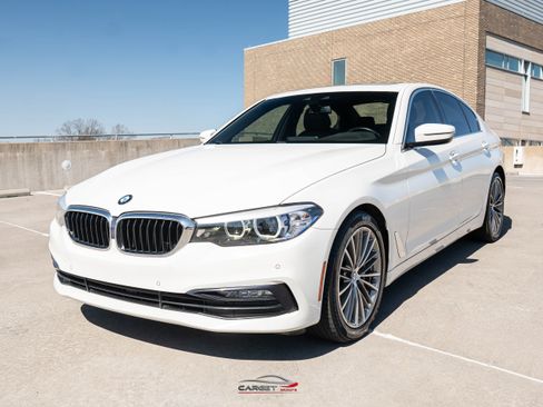 Used 2018 BMW 530i xDrive w/ Premium Package image 3