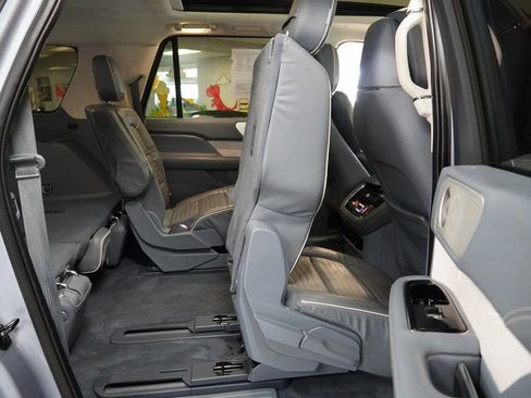 Used 2021 Lincoln Navigator L Black Label w/ Cargo Convenience Package image 33