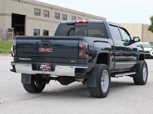 Used 2017 GMC Sierra 1500 SLT w/ Enhanced Driver Alert Package AWD/4WD image 9