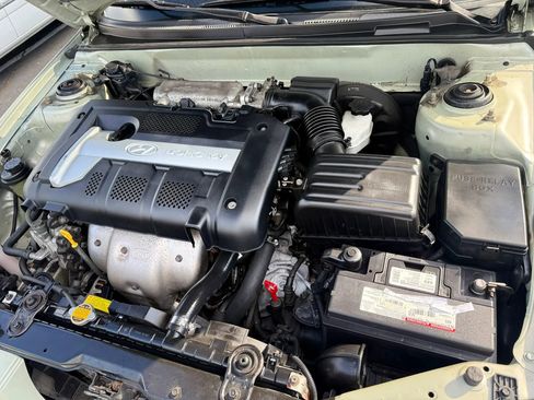 Used 2003 Hyundai Elantra GLS FWD image 28