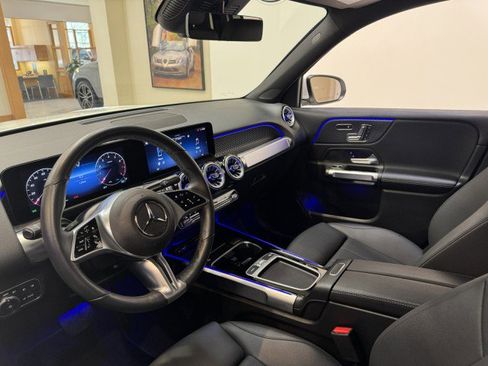Certified 2025 Mercedes-Benz GLB 250 image 6