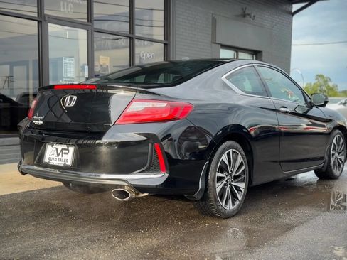 Used 2016 Honda Accord EX image 2