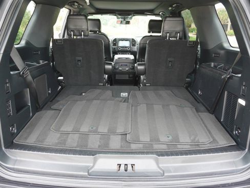 Used 2019 Ford Expedition Limited w/ Equipment Group 302A RWD image 37