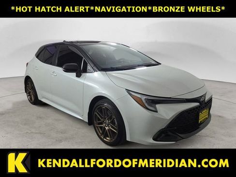 Used 2025 Toyota Corolla Hatchback w/ SE Package image 7