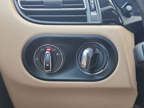 New 2026 Porsche Macan image 20