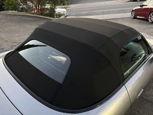 Used 2003 Honda S2000 Base 2dr Convertible image 20