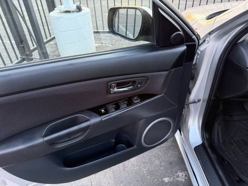 Used 2009 MAZDA MAZDA3 s Sport image 12