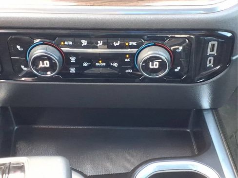 Used 2023 Chevrolet Silverado 1500 LT Trail Boss w/ LT Trail Boss Premium Package AWD/4WD image 22