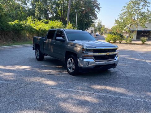 Used 2017 Chevrolet Silverado 1500 LT w/ All Star Edition RWD image 3