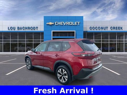 Used 2022 Nissan Rogue SV image 6