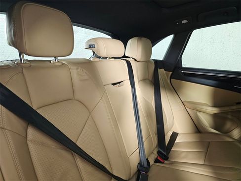 Used 2017 Porsche Macan S image 13