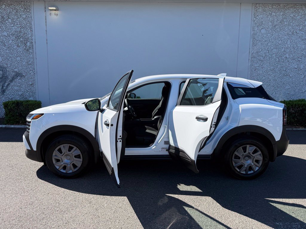 Certified 2025 Nissan Kicks S AWD/4WD image 15