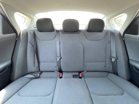 Certified 2025 Kia K4 FWD image 28