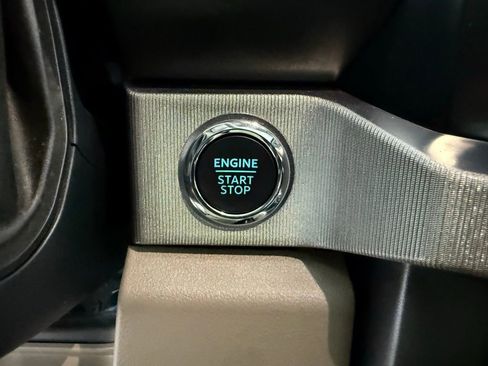 Used 2025 Ford F450 Platinum w/ Platinum Plus Package image 45