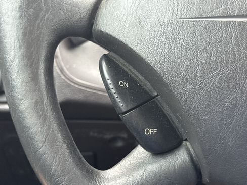 Used 2007 Ford Focus S FWD image 13