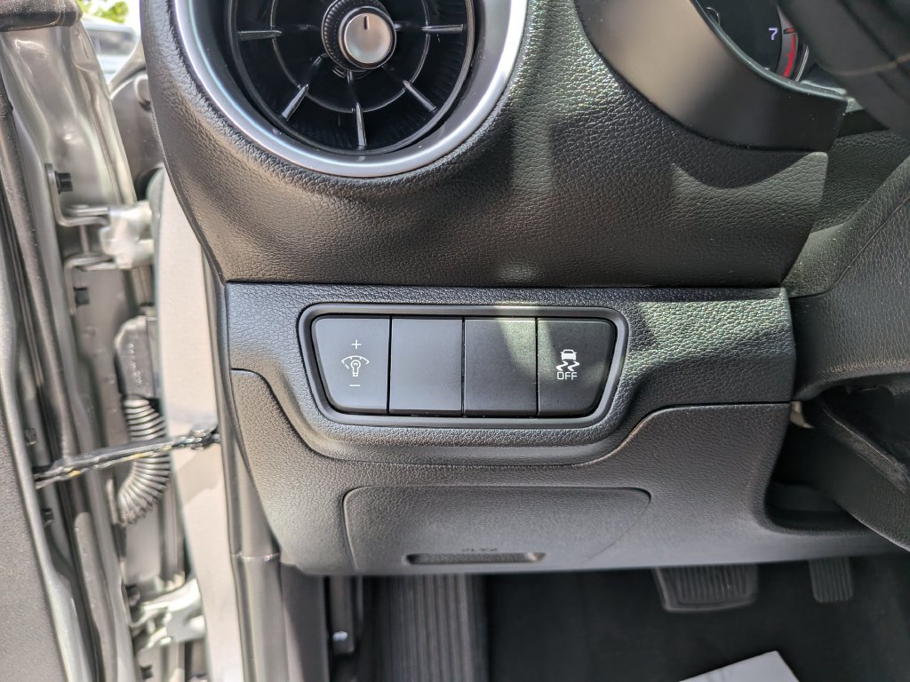 Certified 2024 Kia Forte LXS FWD image 26