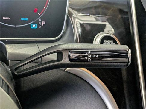Certified 2025 Mercedes-Benz GLC 300 image 12